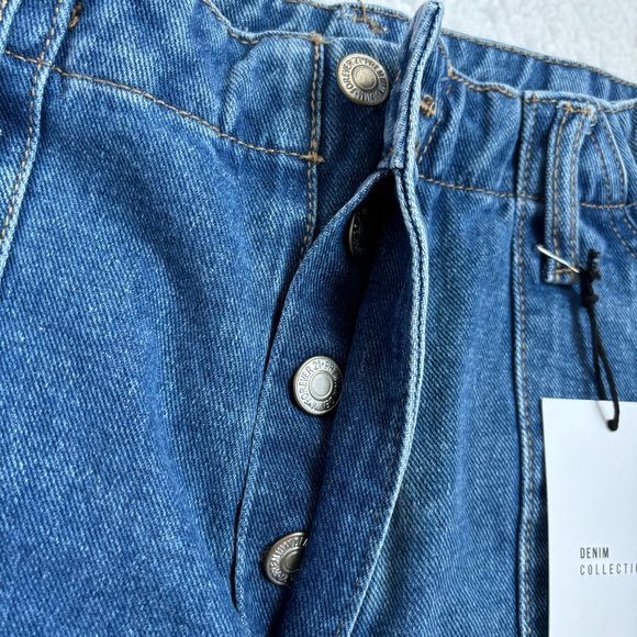 Frayed Denim Shorts - Picture 7 of 7